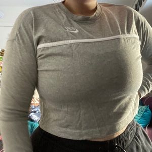 nike crop top